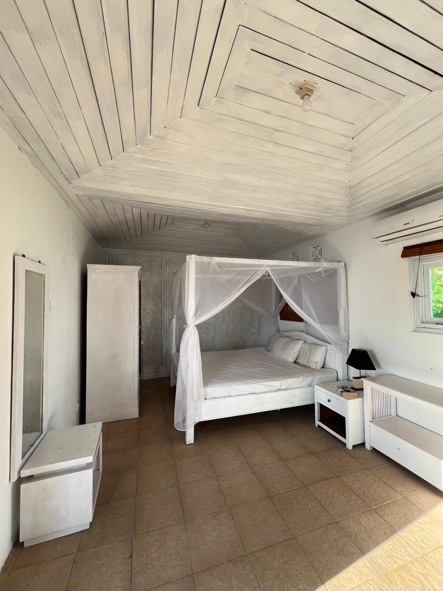 Ari Homestay Uluwatu Exterior photo